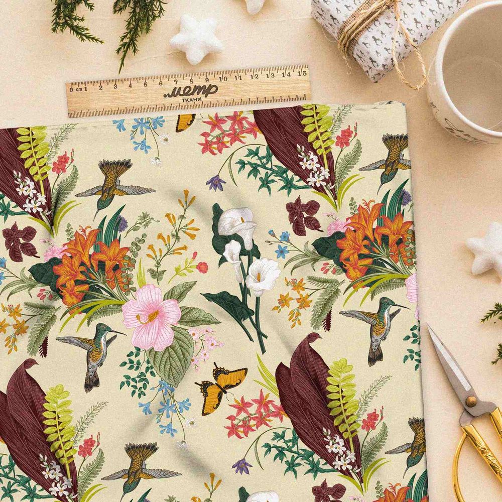 Ткань атлас колибри в цветах