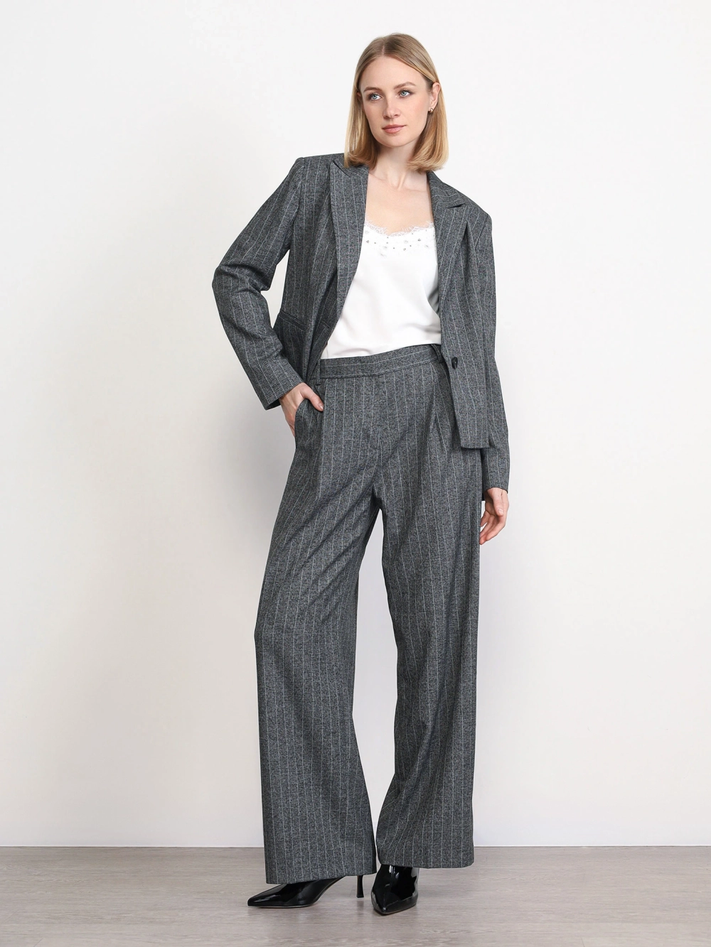 Брюки из полиэстера