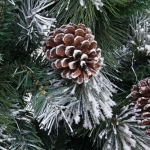 Ёлка «Царица леса» 180 см,ПВХ+леска, с белым напылением+шишки (698 веток) (SZ1017-180)