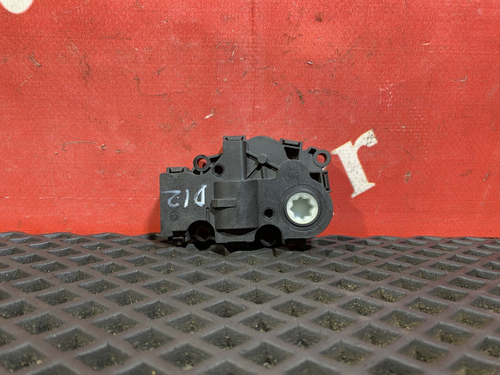 Моторчик заслонки отопителя 2019г