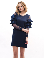 Платье с воланами на рукавах