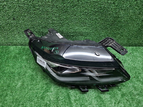 Фара правая Geely Coolray (2019-2023) LED