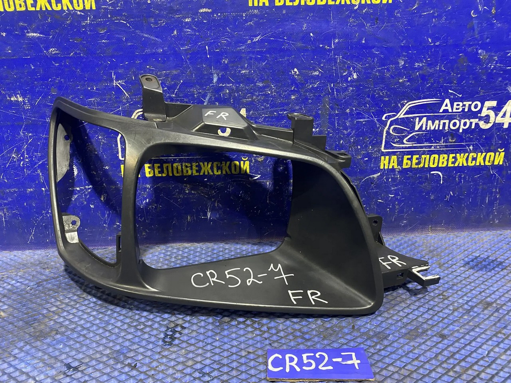 Рамка фары TOYOTA LITEACE 2001