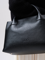 Кожаная сумка Iris DBR 31372 черный соло