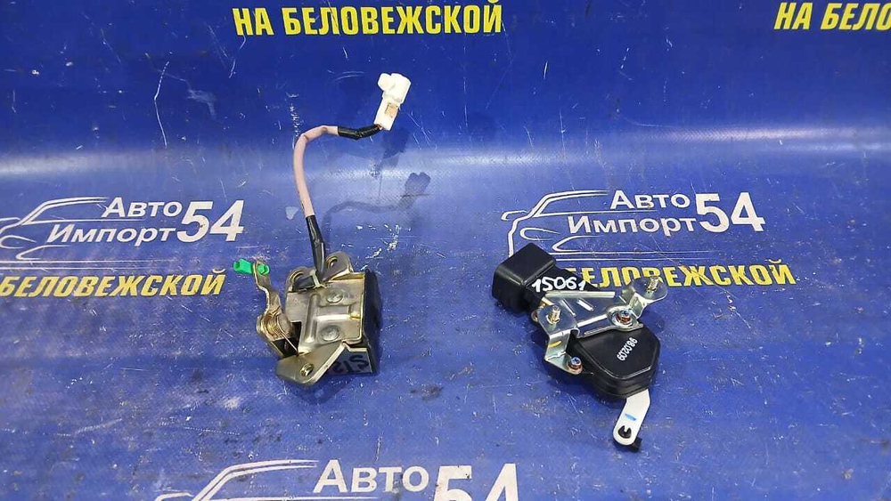 Замок багажника TOYOTA CALDINA 1997-2002