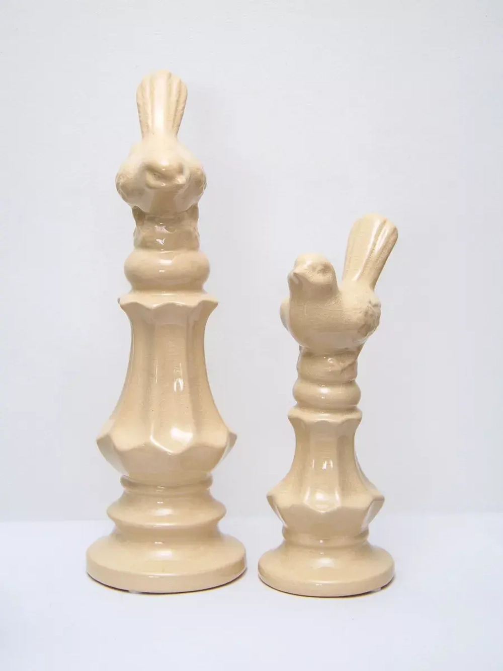 Статуэтки для интерьера на полку