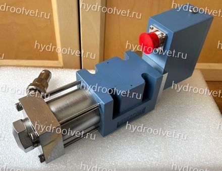 MOOG D634 аналог - SFZ142 - Сервоклапан Ду10 прямого управления типа прямой электропривод с Z = прямое управление сервозолотником, притычная поверхность по ISO 4401-05 (аналог Duplomatic DXJ5). Со встроенной электроникой