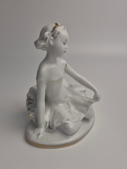 Фарфоровая статуэтка "Юная Балерина -  Машенька" ЛФЗ