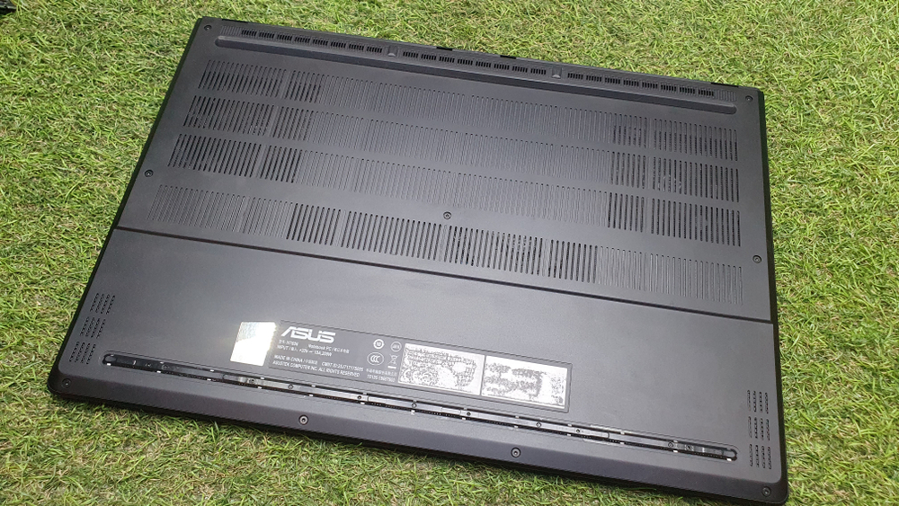 Ноутбук ASUS Ryzen AI 9/64Gb/RTX 5070 8Gb/3K/120Hz/ProArt P16 H7606WP/Windows 11