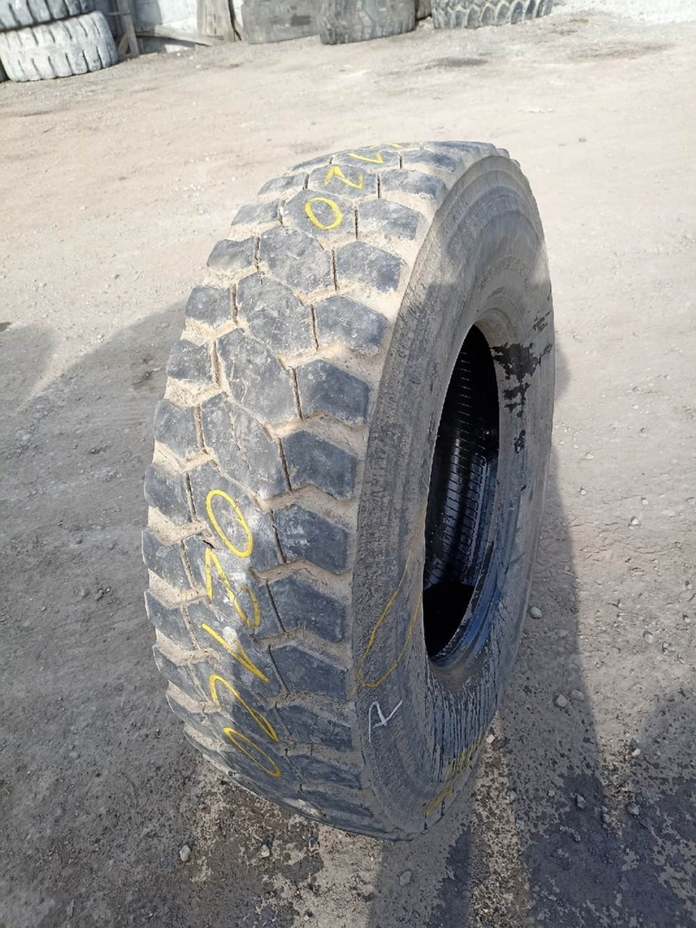 315/80R22.5 Bridgestone L355 шина б/у