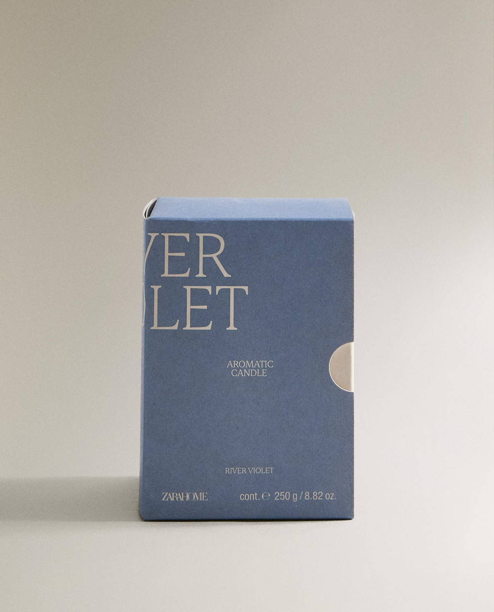 Zara Home - Ароматическая свеча river violet, 250 г