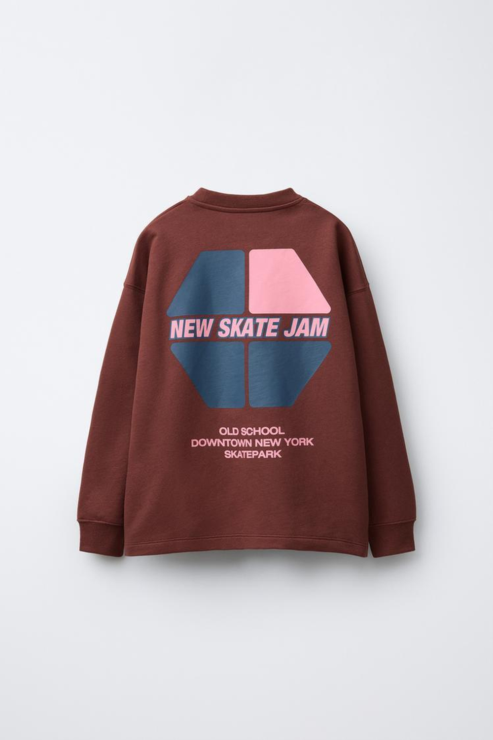 ZARA ЛОНГСЛИВ С РЕЛЬЕФНЫМ ТЕКСТОМ, КОРИЧНЕВЫЙ