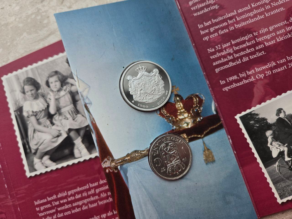 Netherlands 2004 BU Theme Set – Juliana, Mother of the Nation