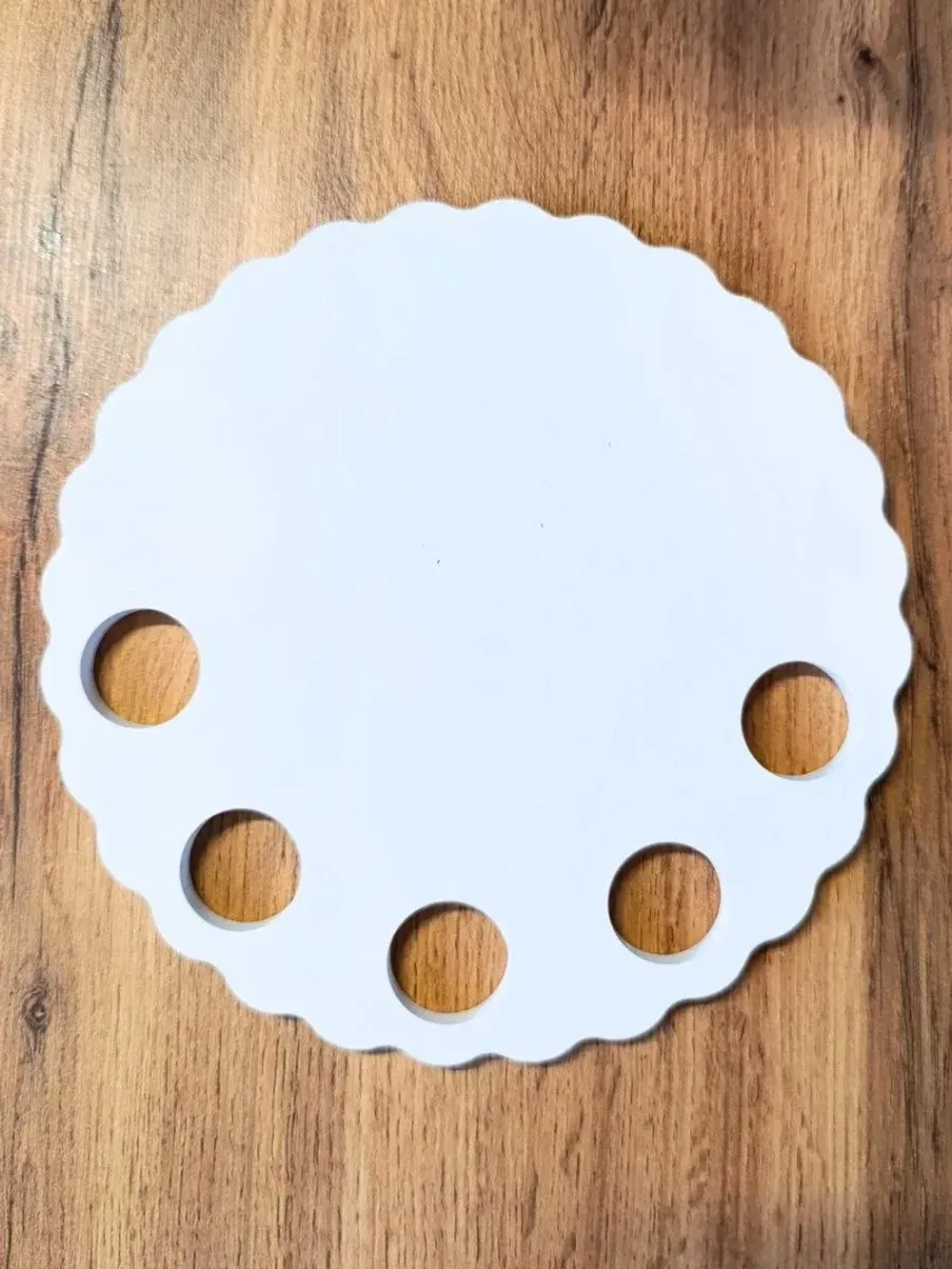 Подставка для кулича и яиц пасхальная белая