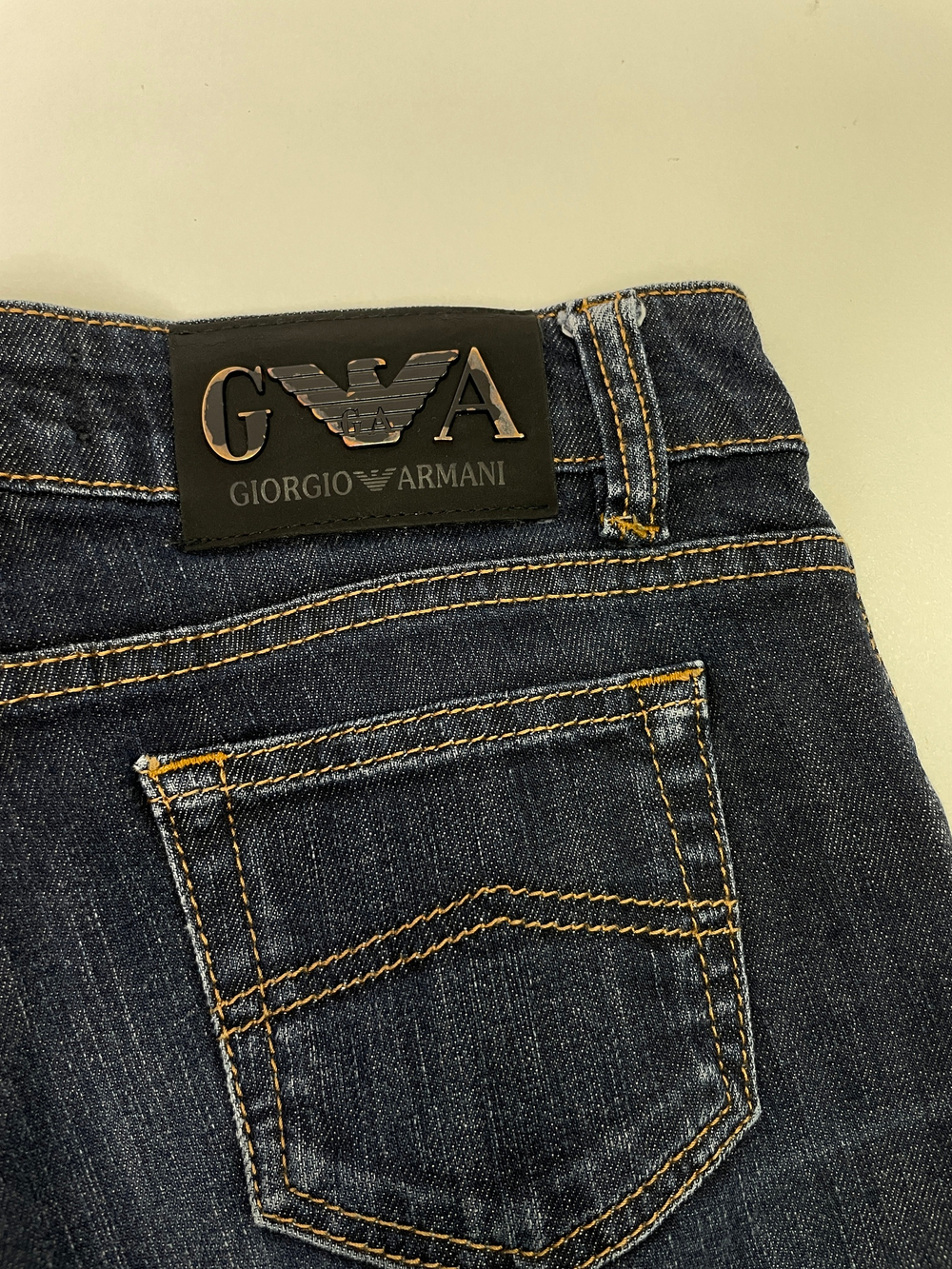 Джинсы Emporio Armani