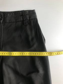 Брюки Massimo Dutti практичные, визуально на 42 размер