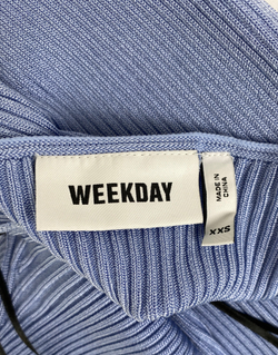 Платье Weekday