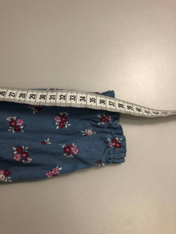 Блузка в цветочек на 4/5 лет