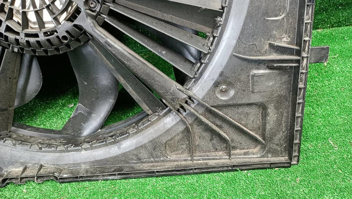 Диффузор с вентилятором Mercedes GLC X253 (15-22)