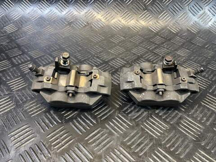 Суппорты переднего тормоза Suzuki GSR400 (GK7DA)