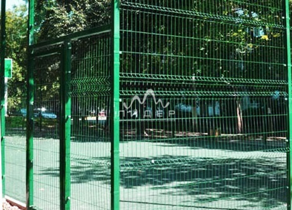 Ограждение площадки сетка 3D со столбом