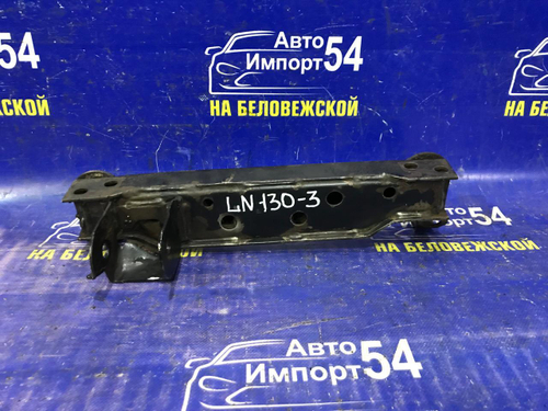 Балка передняя поперечная TOYOTA HILUX SURF 1992