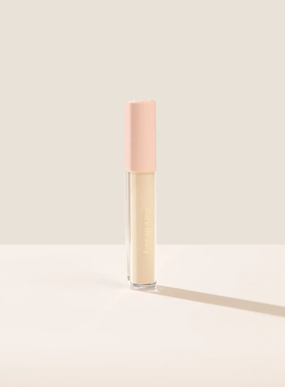 Подсвечивающий консилер вокруг глаз RARE BEAUTY Positive Under Eye Brightener - Light