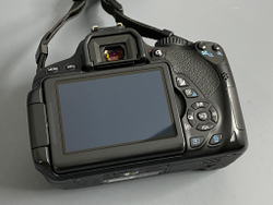 Canon EOS 650D Kit 18-55mm IS