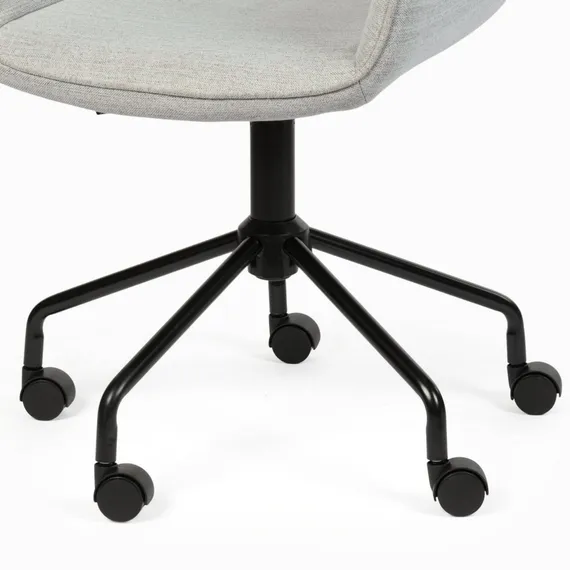 Офисное кресло Arkus