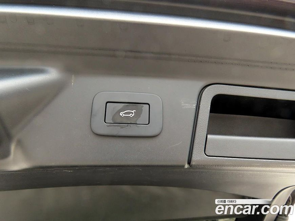 Land Rover Range Rover Bella 2.0 P400E Dynamic SE (01.2023)
