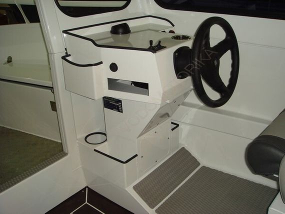 Алюминиевый катер TRIDENT 620 CT Evo