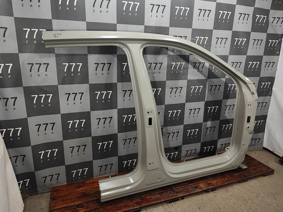 Боковина правая Exeed RX 23-нв Новая Оригинал 502005898AADYJ