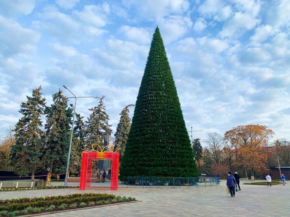 Уличная елка каркасная "Уральская" (пвх) 23 м