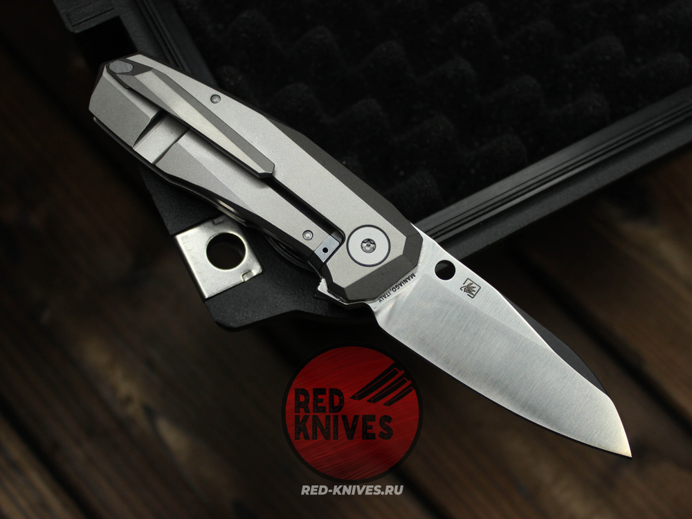 Нож Spyderco Techno 3 - титановая рукоять с сухарем