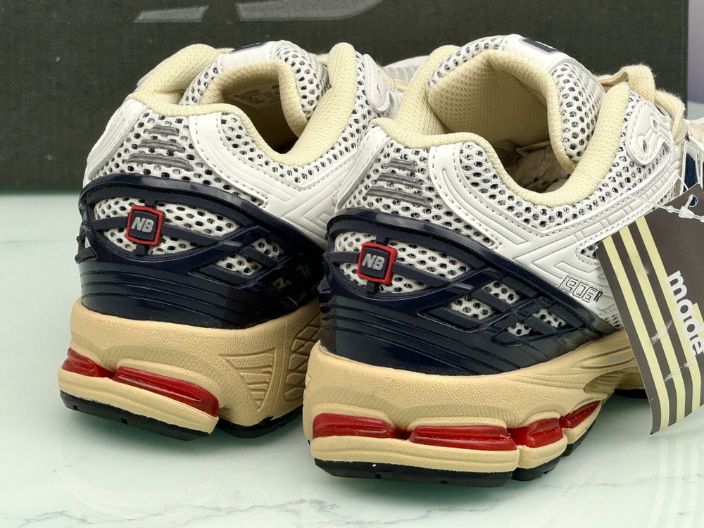 New Balance 1906R Eclipse True Red