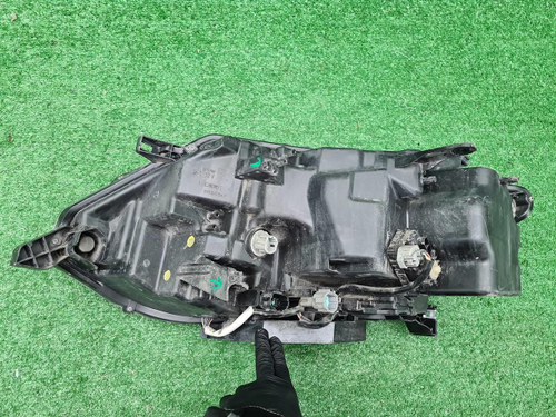 Фара правая Nissan X-Trail T32 (2017-2022) LED