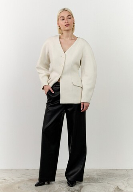 Брюки из эко-кожи