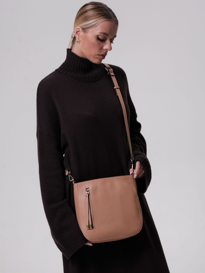 Сумка кожаная кросс-боди беж.нуга