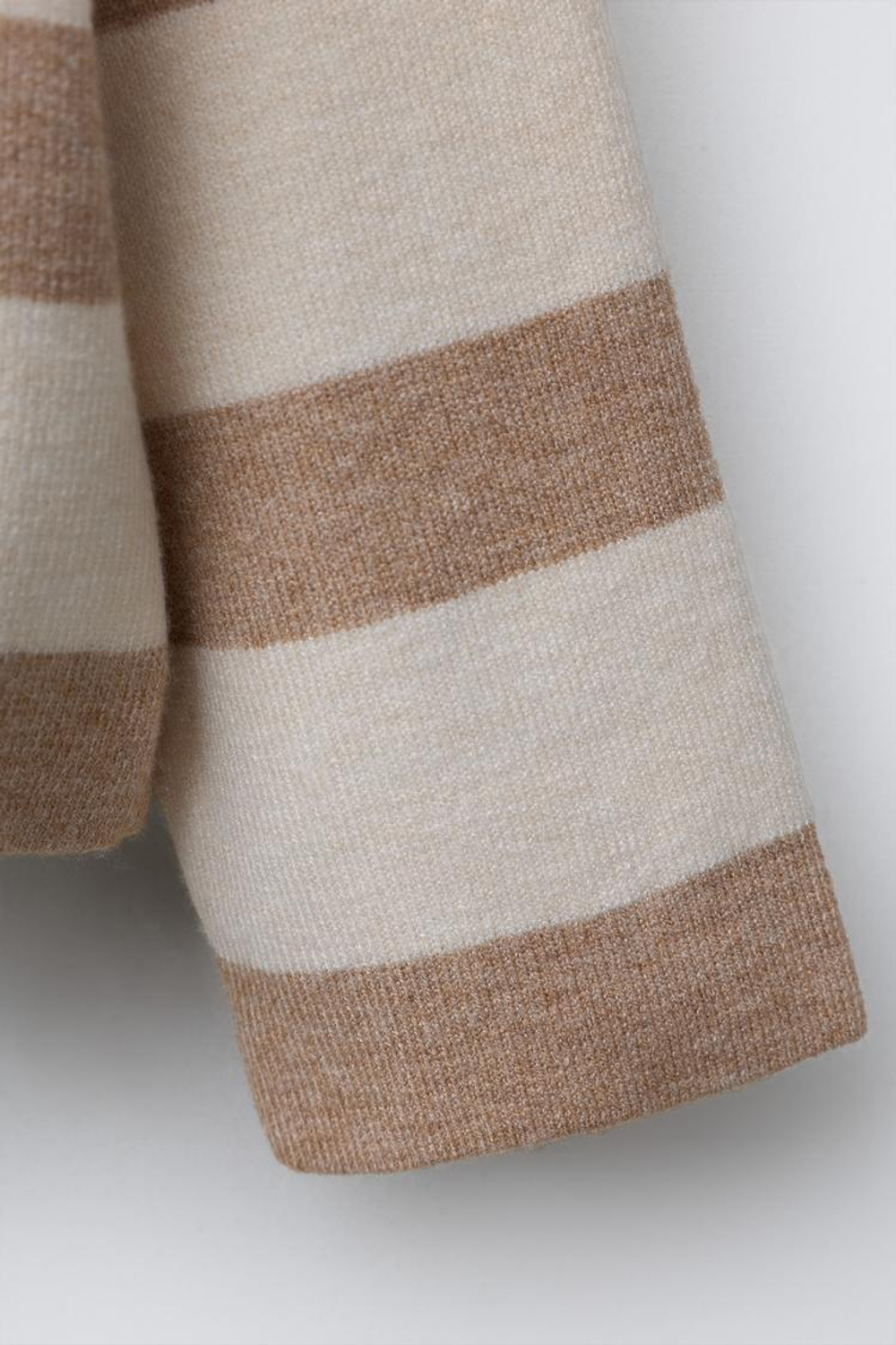 ZARA ТРИКОТАЖНОЕ ПОЛО В ПОЛОСКУ С КАРМАНОМ-СЕРДЦЕМ, ЭКРЮ/БЕЖЕВЫЙ