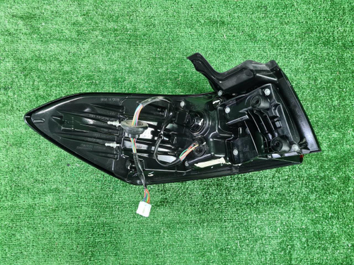 Фонарь правый внешний Chery Tiggo 8 Pro (2021-н.в.) LED