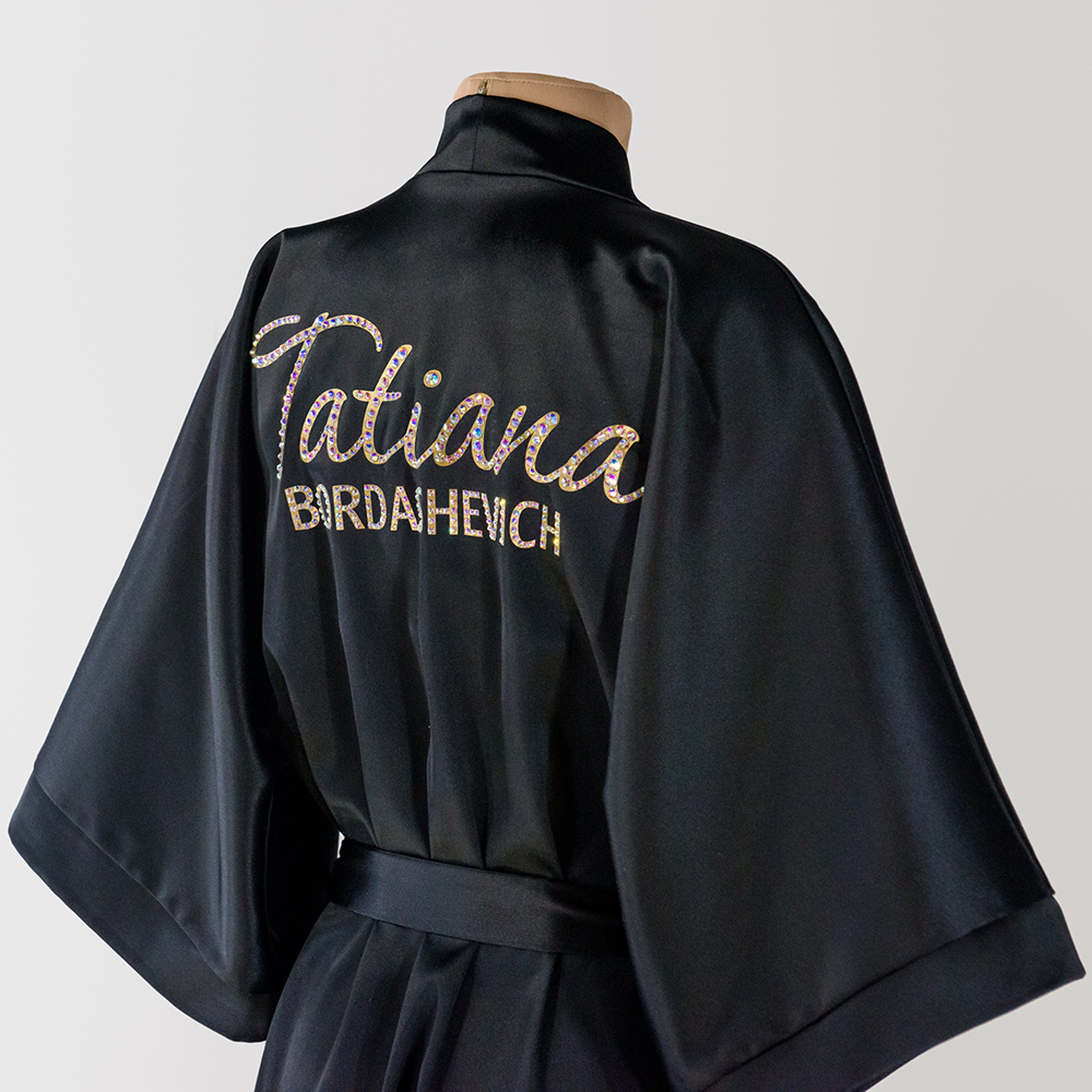 халат со стразами