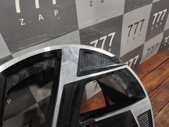 Диск колесный литой R18 Changan Lamore 23-нв Б/У Оригинал C589F2602060302