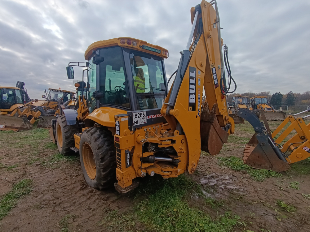 Bull 4SX Экскаватор-погрузчик 4SX-PLUS (Дизельный, 4,6 л, 122 л.с., АТ)