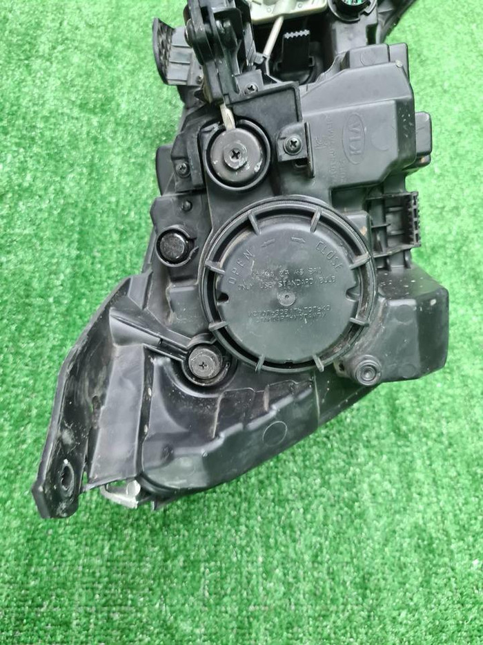 Фара левая Kia Carnival 4 (2020-2023) LED