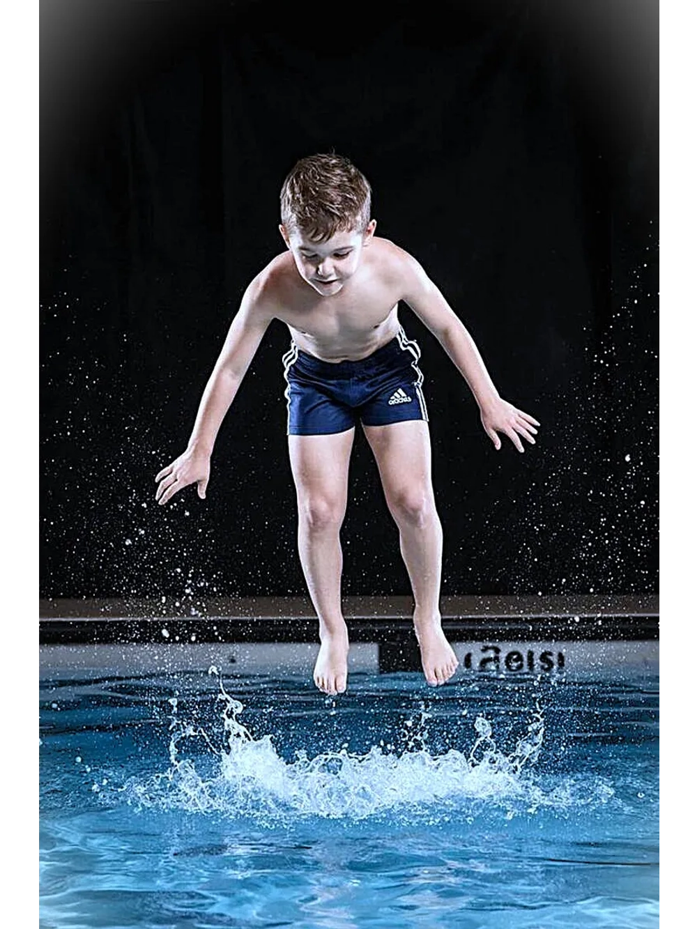 плавки и шорты спортивные купальные для бассейна