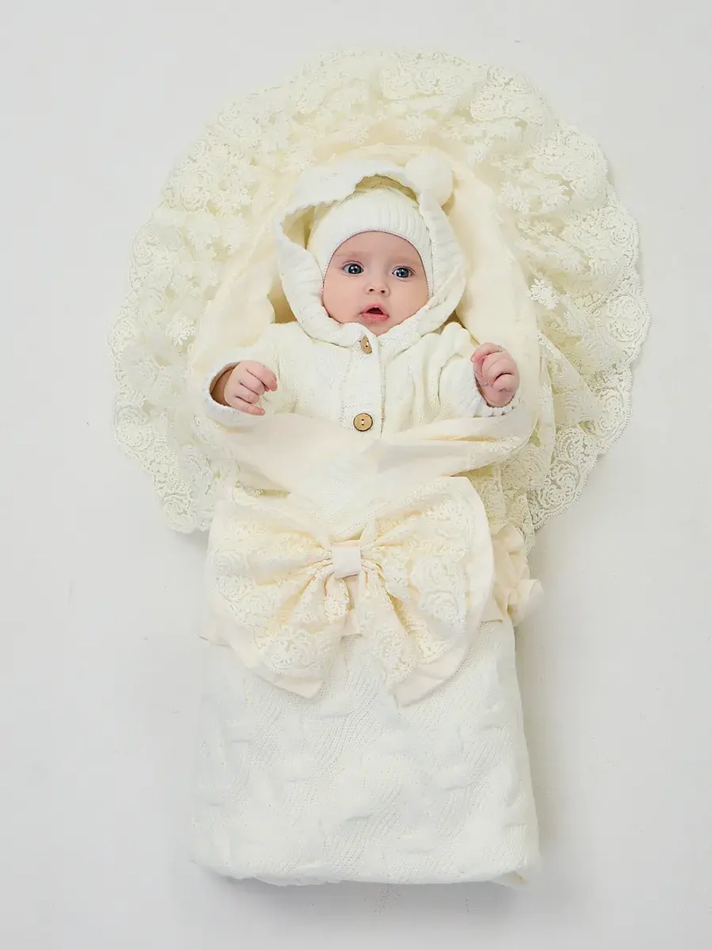 Конверт на выписку новорожденного