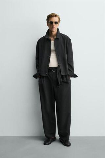 ZARA СТРУЯЩИЕСЯ БРЮКИ СО СКЛАДКАМИ, ЧЕРНЫЙ