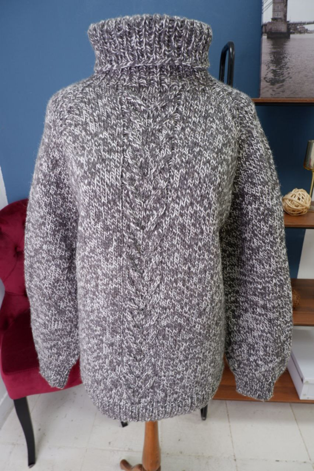 Свитер теплый 50-52 размер