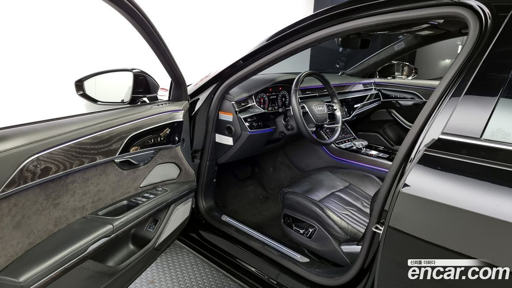 Audi A8 (D5) 60 TFSI Quattro LWB (12.2020)