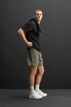 ZARA ПЕРФОРИРОВАННАЯ СПОРТИВНАЯ ФУТБОЛКА, ЧЕРНЫЙ